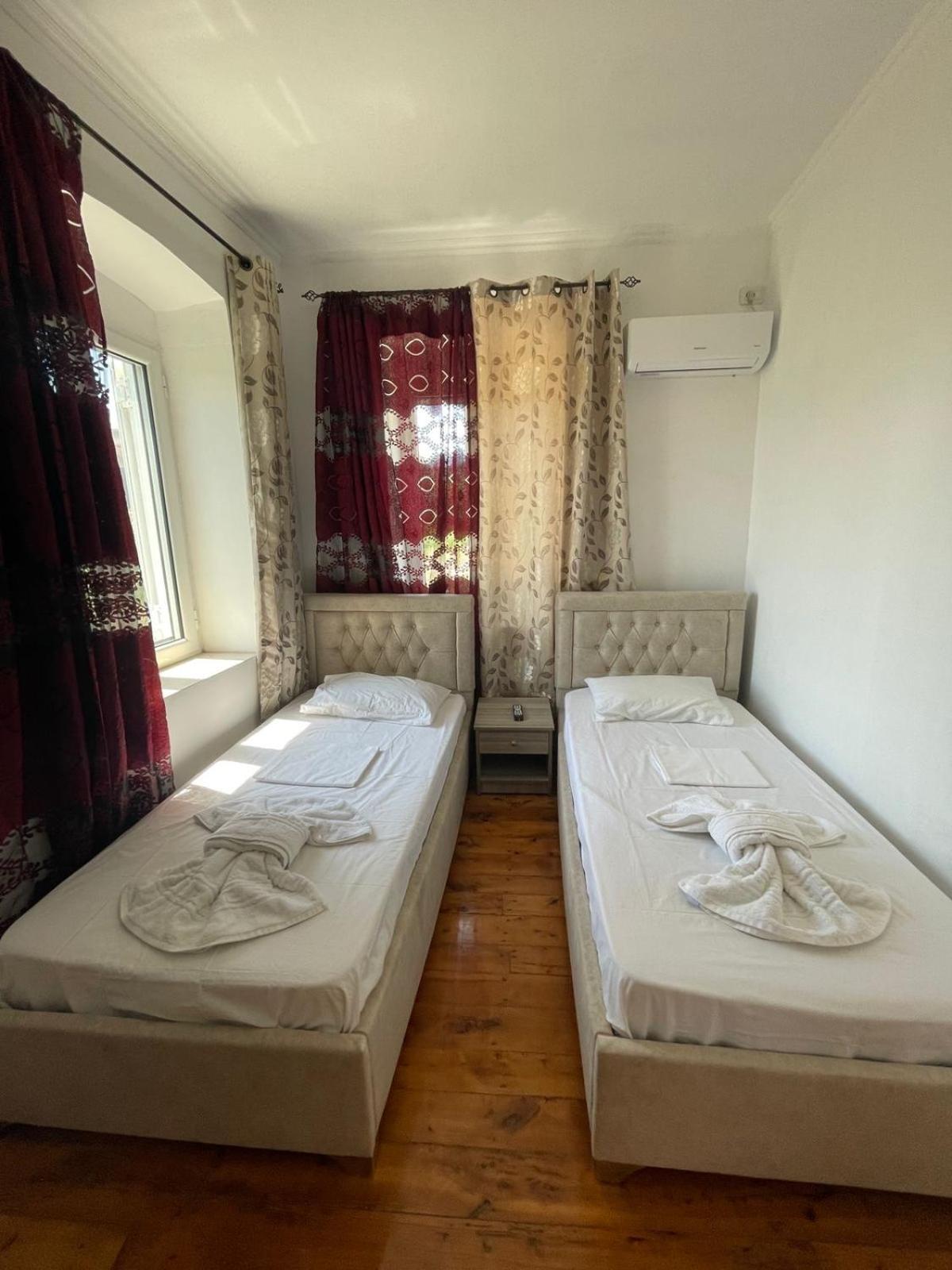 Gezos Apartment Himare Exterior photo